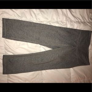 GRAY OLD NAVY LEGGINGS.